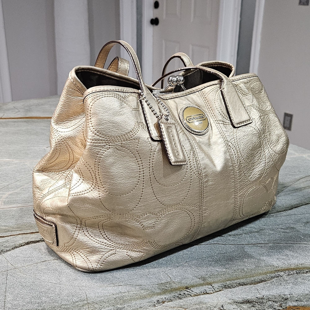 Coach Madison Maggie Kisslock Satchel 3-Compartment Op Art Leather